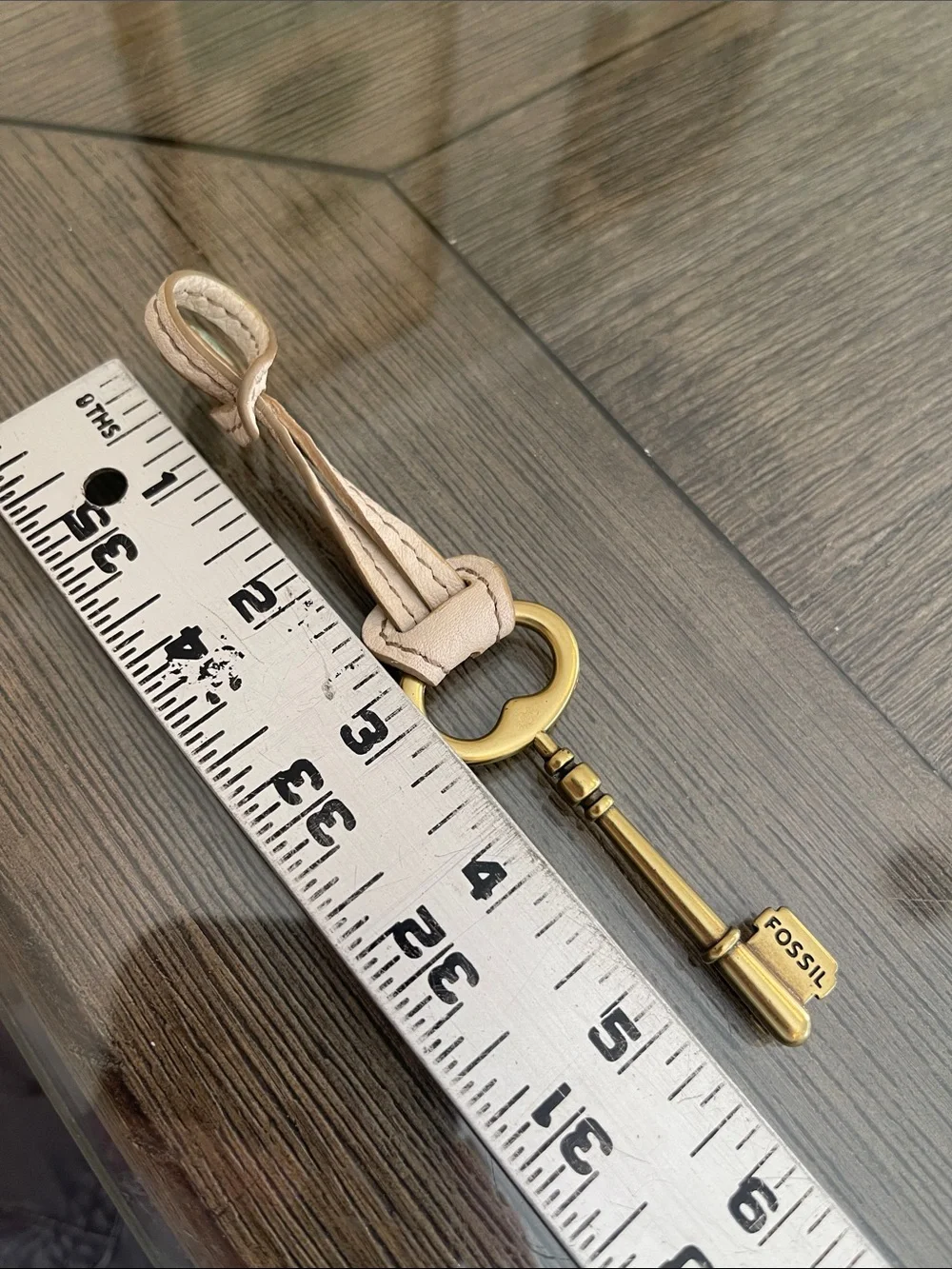 Fossil Brass Key Replacement Strap Key Charm Purse Keychain Fob Hangtag Offwhite